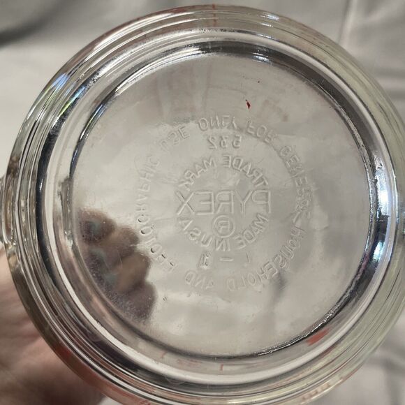 Vintage Pyrex #532 D Handle 4-Cup 1-Quart Red Lettering Glass Measuring Cup USA - Picture 7 of 10
